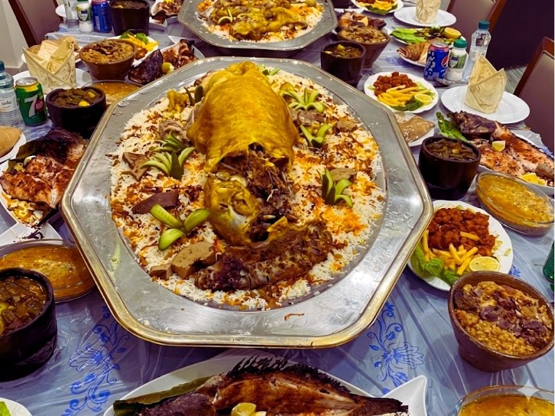 مطعم لمسة الطباخ جازان