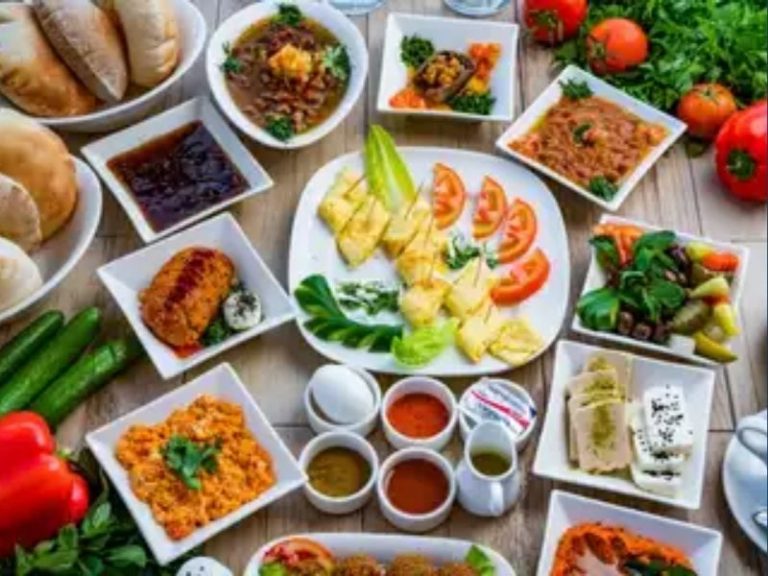 مطاعم فطور في جازان — أفضل أماكن الإفطار